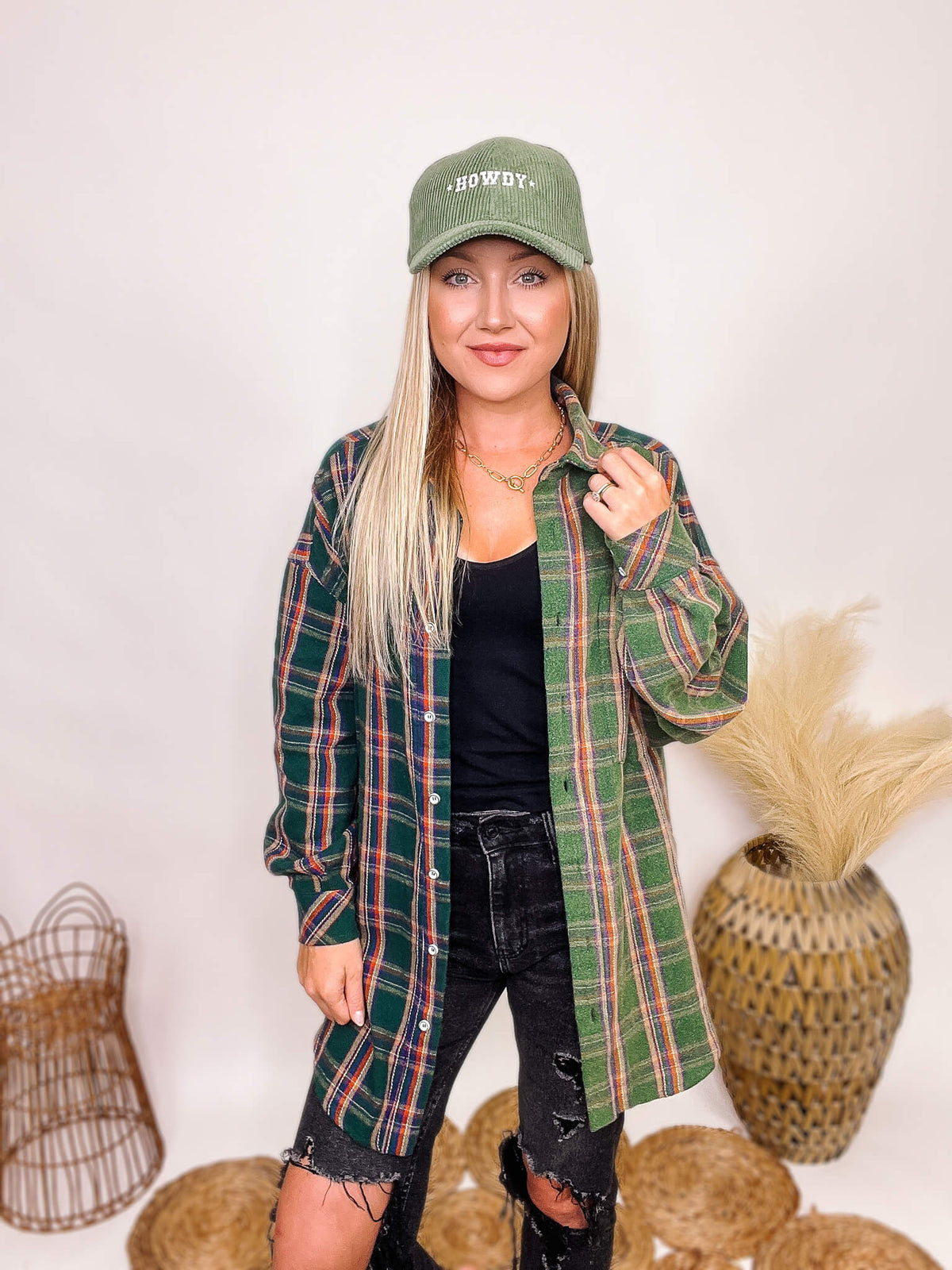In Loom Two Tone Washed Green Mixed Plaid Long Sleeve Flannel Button Up Front Buttons on Cuffs Oversized Fit 97% Cotton, 3% Spandex Brooke is 5'4 wearing size small.In Loom Two Tone Washed Green Mixed Plaid Long Sleeve Flannel Button Up Front Buttons on Cuffs Oversized Fit 97% Cotton, 3% Spandex Brooke is 5'4 wearing size small.