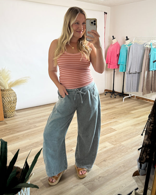Women’s Jade Acid Washed Barrel Leg Sweatpants for fall