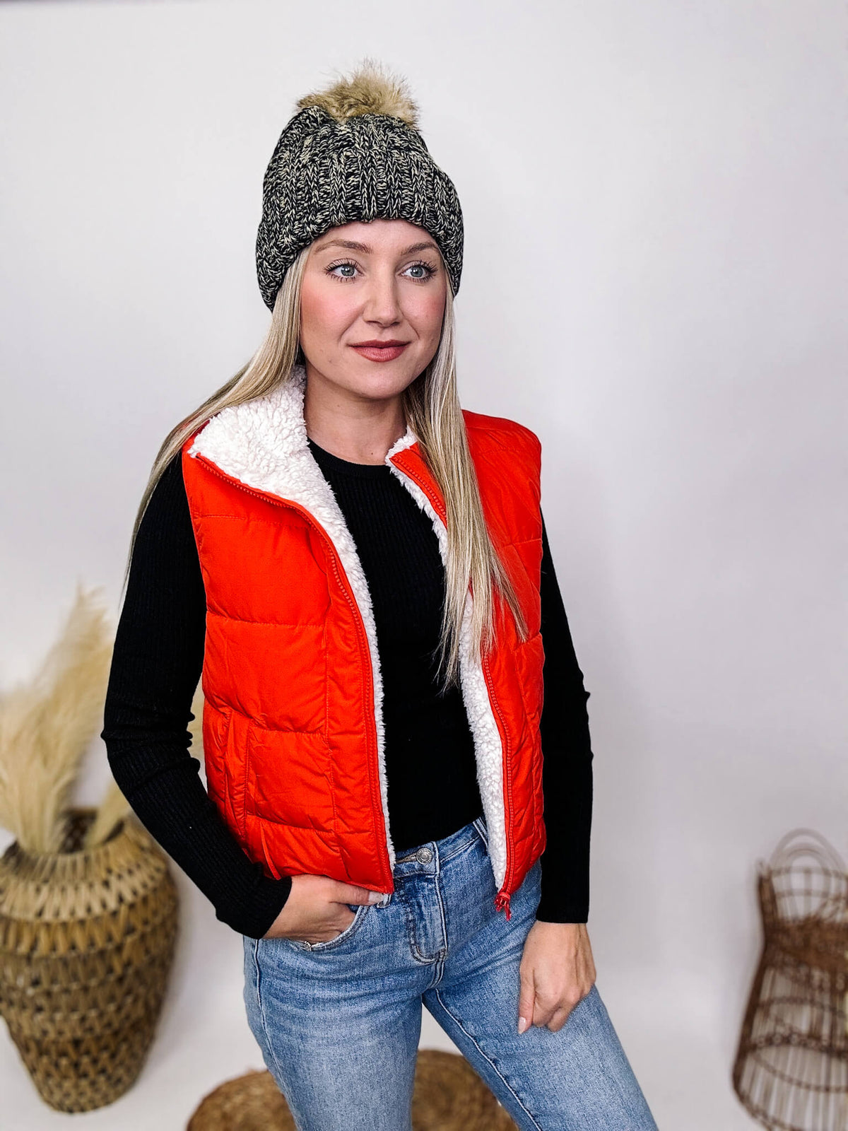 Love Tree Tomato Red Puffer Vest Reversible Sherpa Fleece Lining Zipper Front Two Side Pockets Cropped Fit 100% Nylon