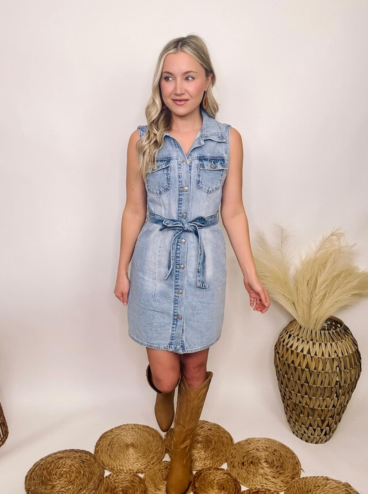 Love Tree Denim Mini Dress Sleeveless Button Up Front Adjustable Removable Waist Tie Double Chest Pockets True to Size 100% Cotton