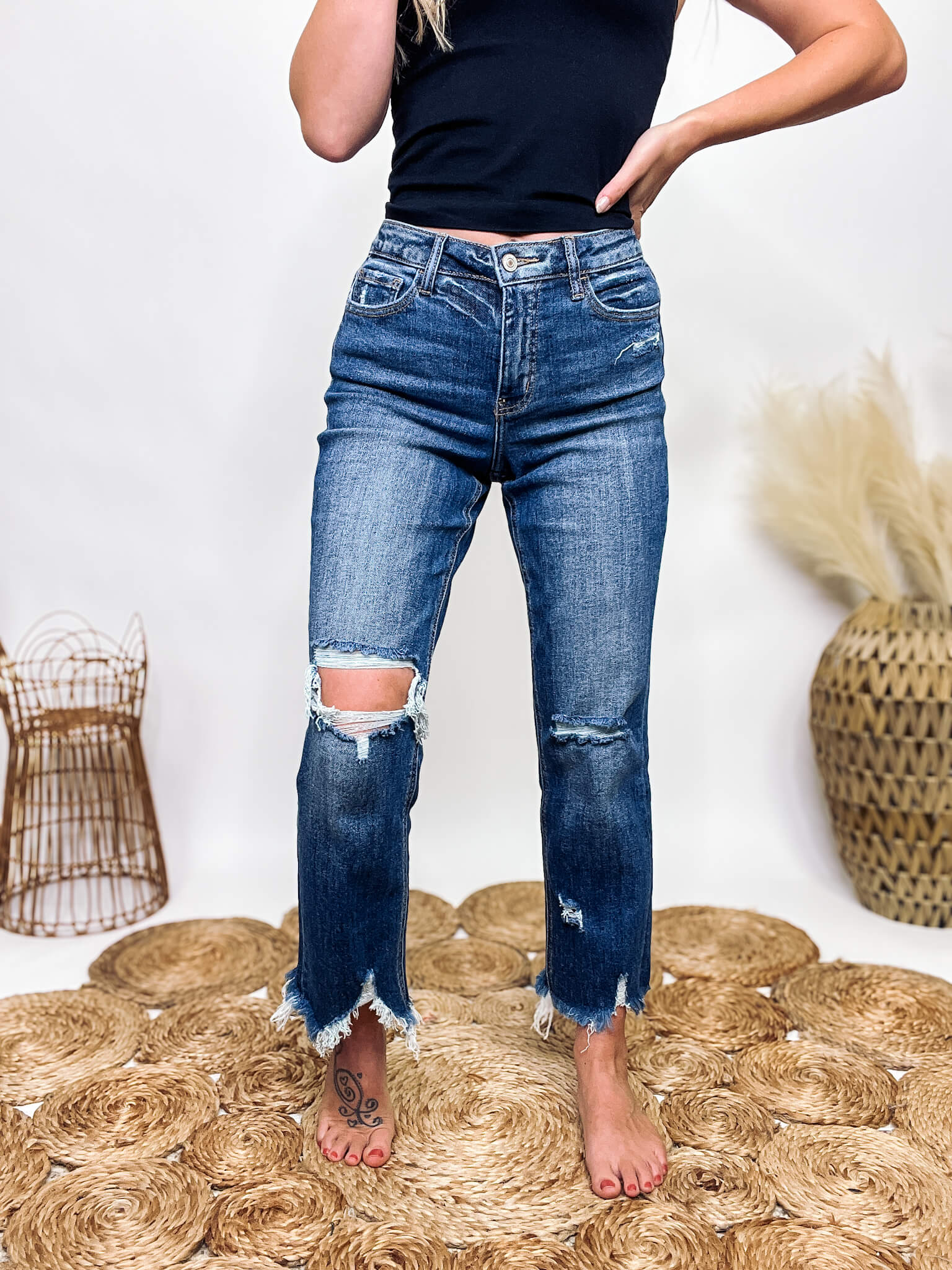 Cropped ripped jeans outlet