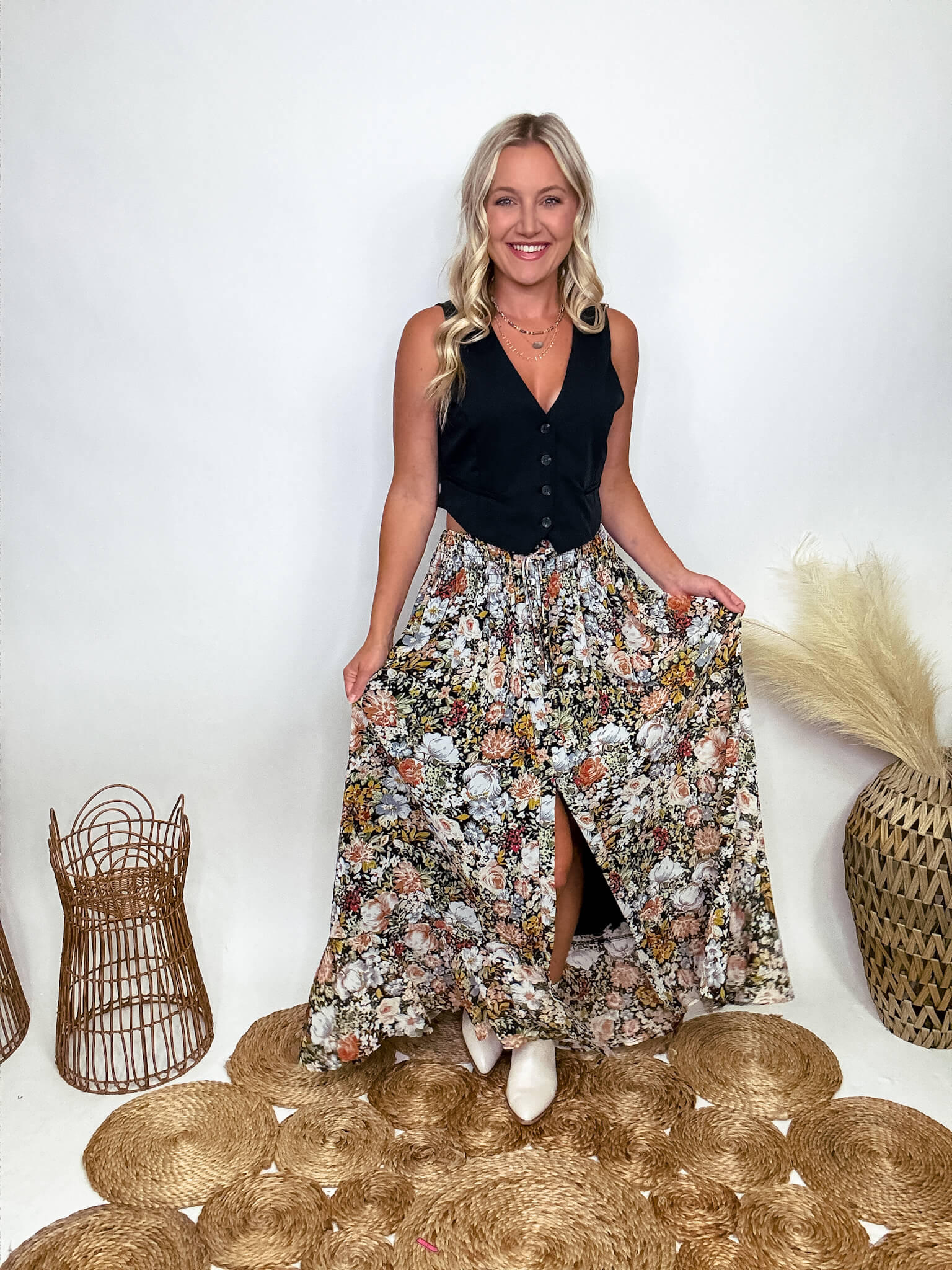 Floral vintage skirt sale