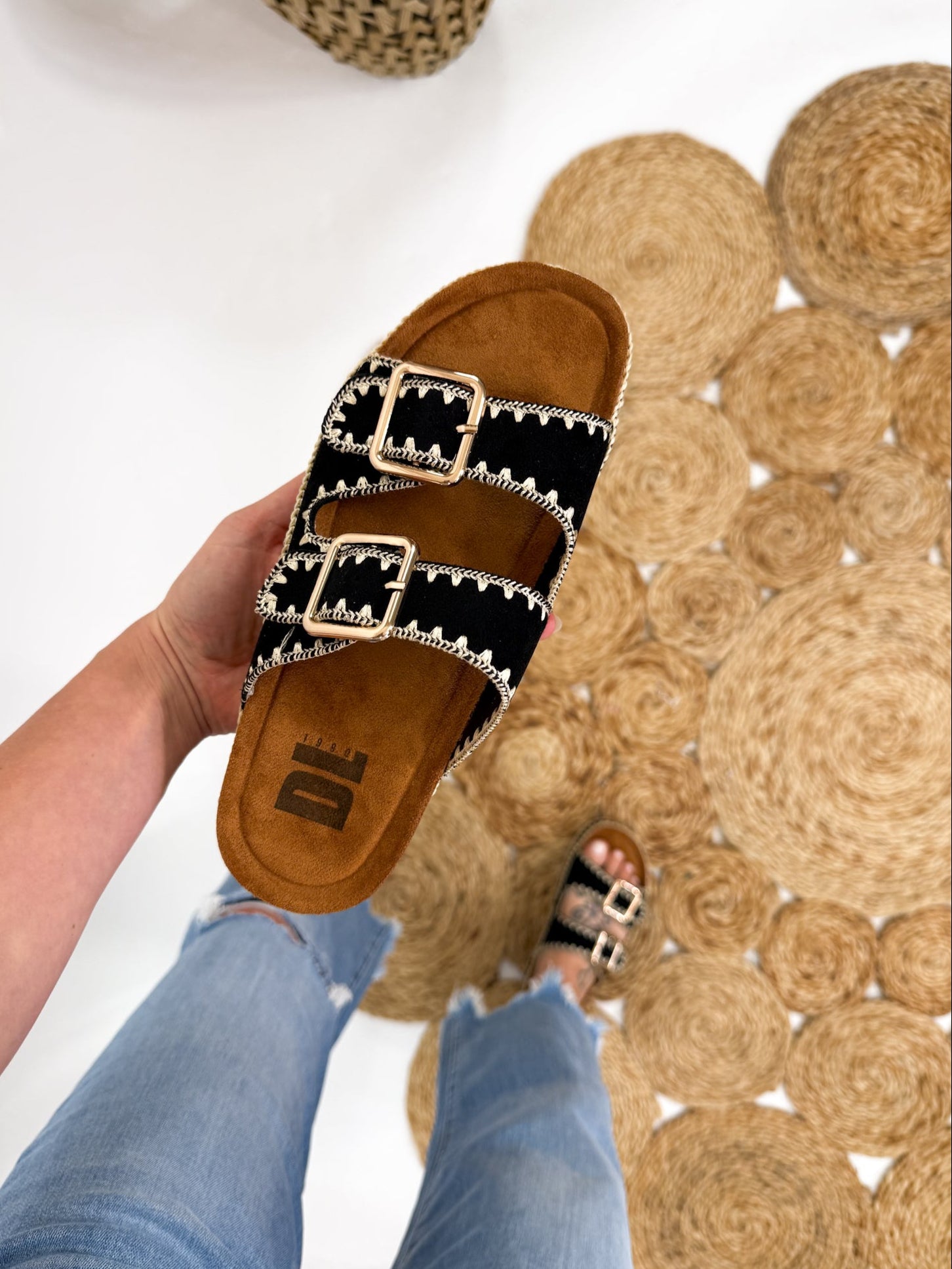 Cubana Platform Sandal in Black – Dirty Laundry | Trendy Slip-On