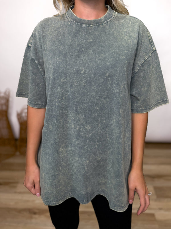 washed jade acid washed oversized cotton t-shirt casual fall outfit